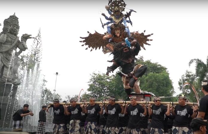 Penampilan Ogoh Ogoh Banjar Tega Desa Tonja - STT Werdhi Sesana - Kasanga Fest Denpasar Bali 2024