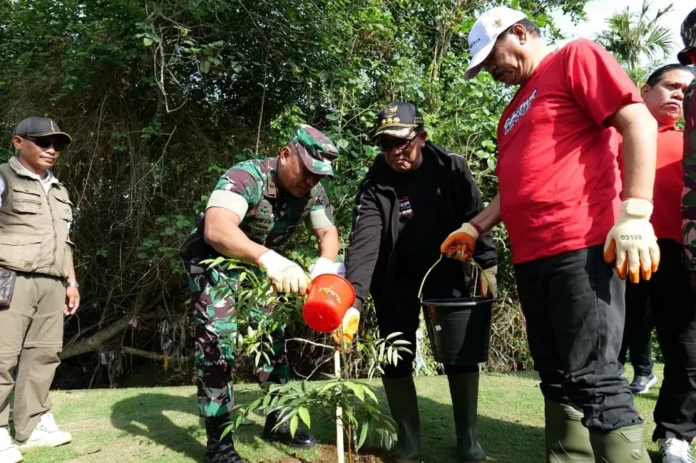 Aksi Penanaman Pohon Aksi Penanaman Pohon