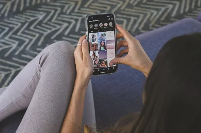 Scrolling Video (Los Muertos Crew)