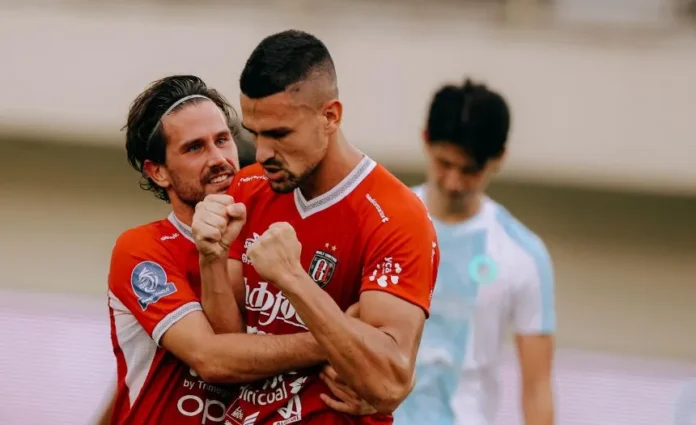 Bali United vs PSBS Biak