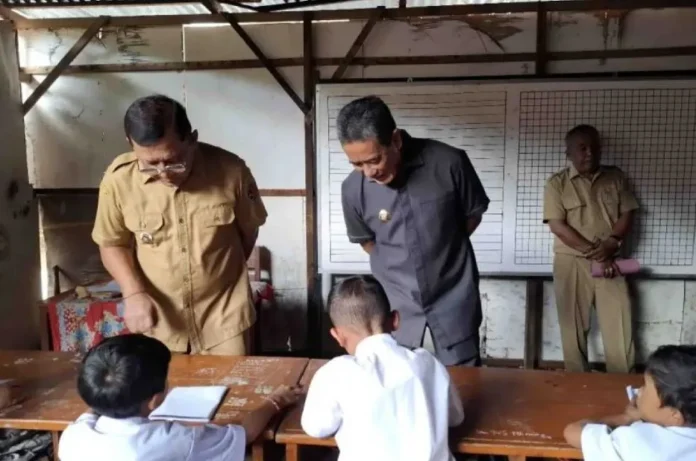 Bupati tinjau SMP Negeri 6 Tejakula