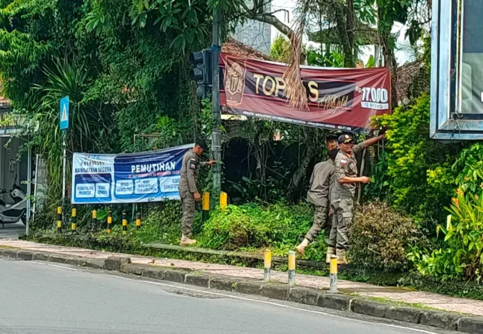 Penertiban Baliho Tabanan