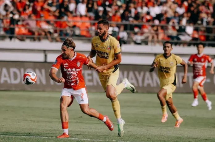 Bali United VS Semen Padang