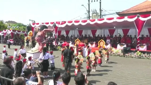 Pawai ogoh-ogoh mini