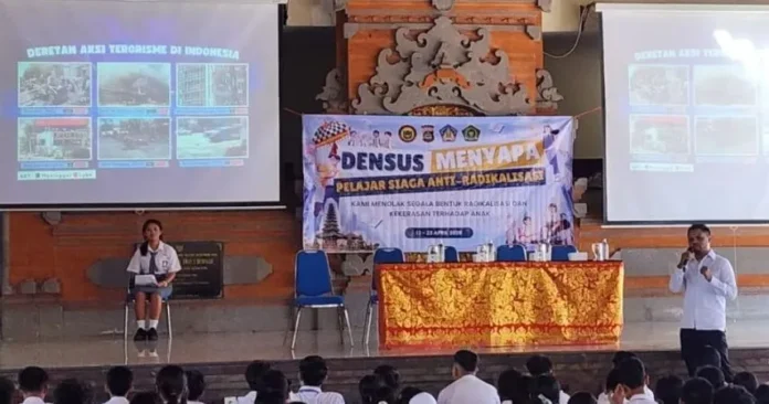 Densus menyapa Pelajar