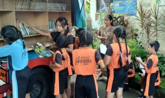 Perpustakaan keliling