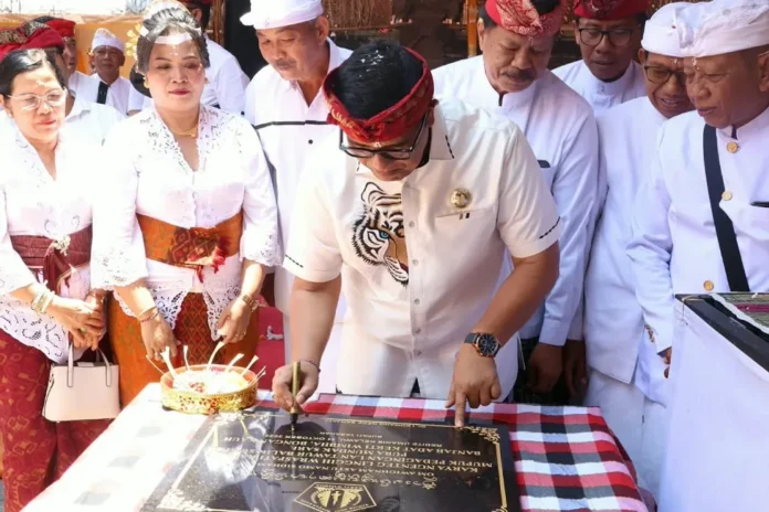 Pura Mundak Sari